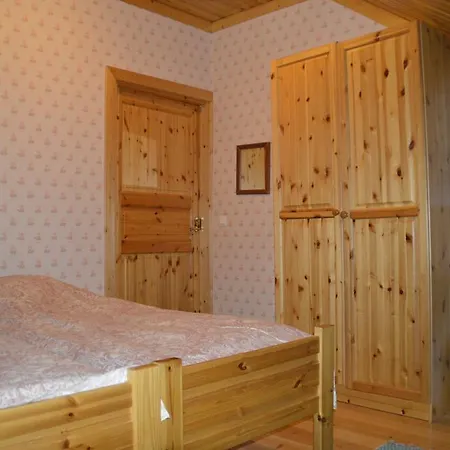 Farm stay Maatilamatkailu Heikin Tupa *